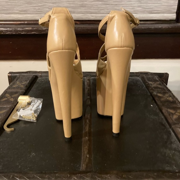 Heels nThrills genuine leather pole dancing heels - Picture 3 of 4